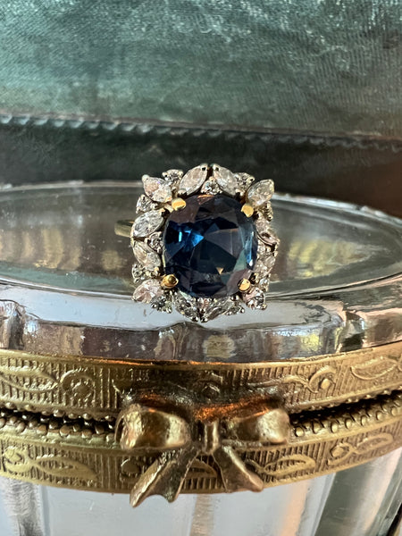 Ring. Sapphire and Diamond Cluster Ring.